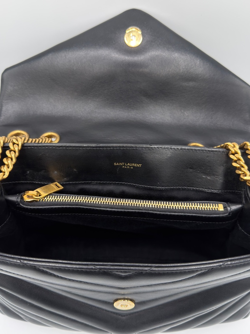 Saint Laurent Loulou Large Shoulder Bag YSL Gold Chain in Quilted Black - Picture 9 of 12